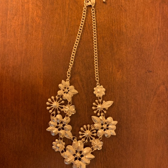 Colorful Gold and Flowery Designed Necklace - Picture 5 of 5